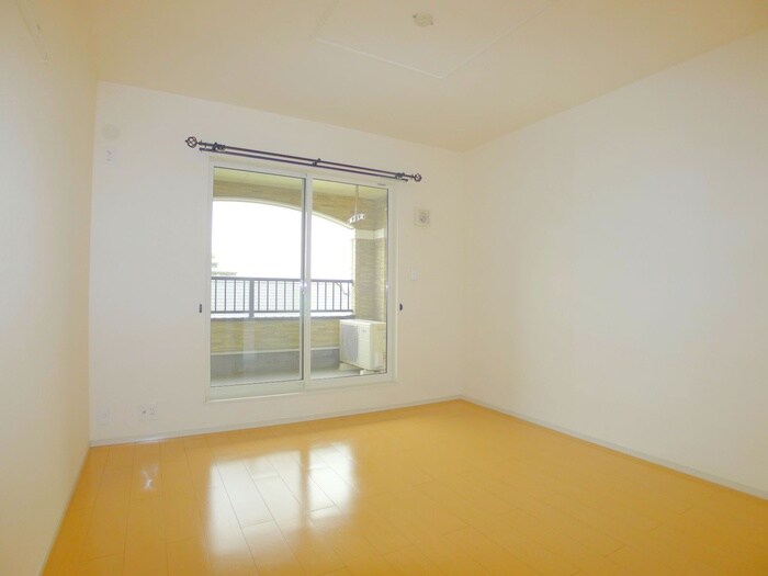 エピナールⅠの物件内観写真