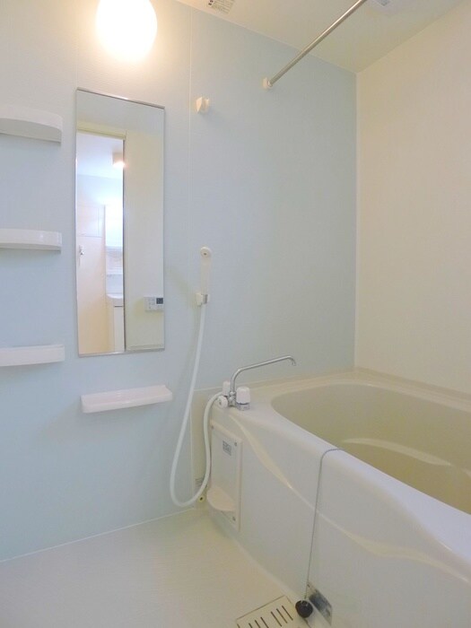 エピナールⅠの物件内観写真