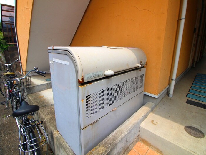 ロッシェル北里Ⅰの物件外観写真