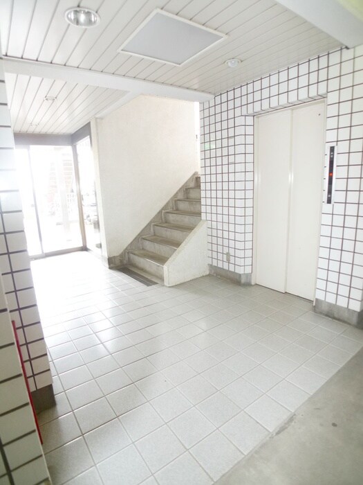 ホワイトパレス大宮の物件外観写真