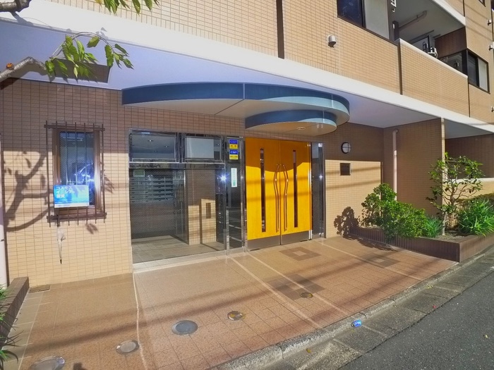 コモ－ド寺山の物件外観写真