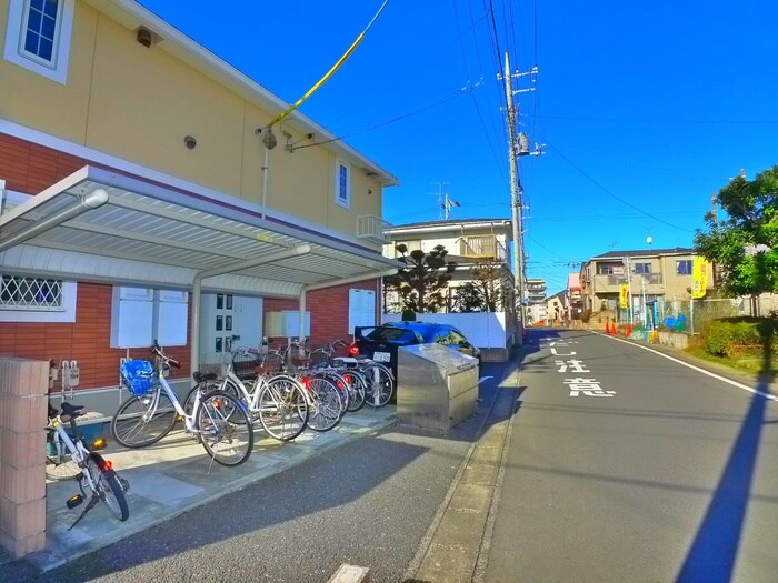 プレ・パルクの物件外観写真