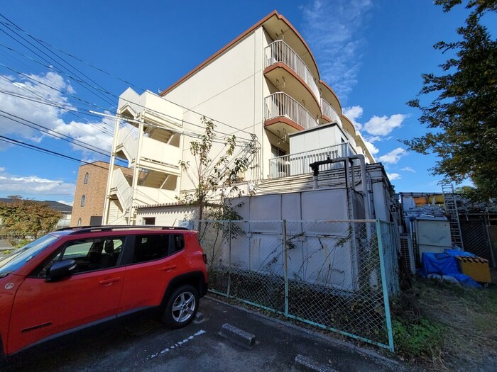 野島マンションの物件外観写真