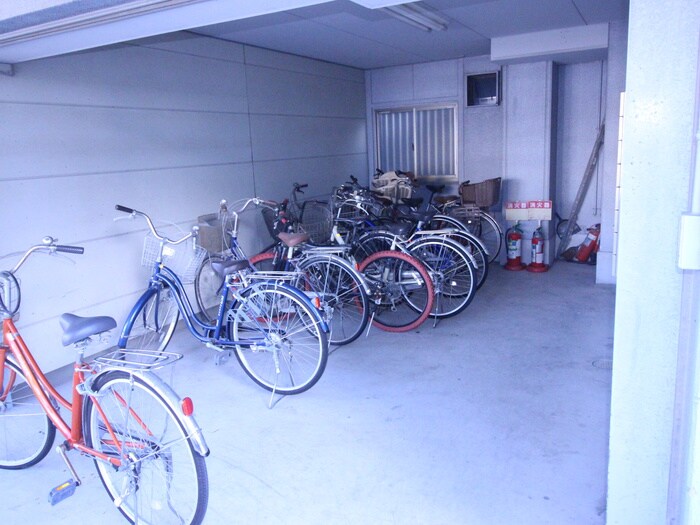 リトルズ篠崎の物件外観写真