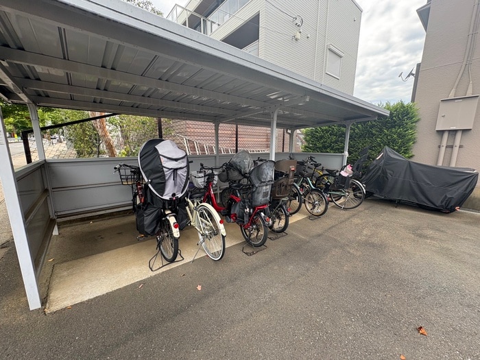 アミティハイツ第２大久保の物件外観写真