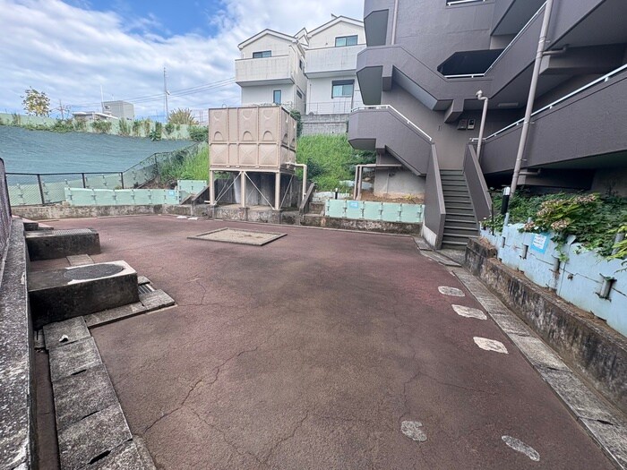 アミティハイツ第２大久保の物件外観写真