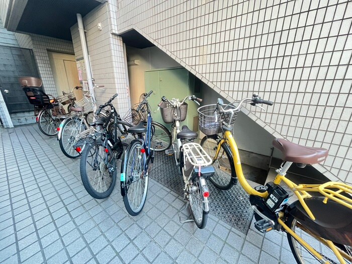 フラワ－11の物件外観写真