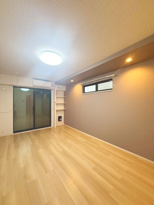 レジメント岸川の物件内観写真