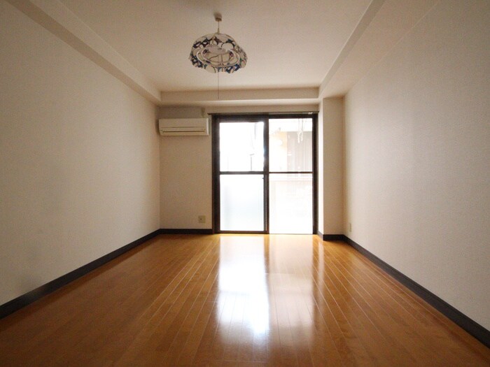 ヴィラ・エイ－ルの物件内観写真