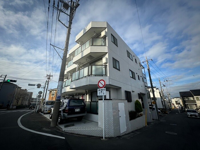 ファーストクラス鶴ケ峰(303)の物件外観写真