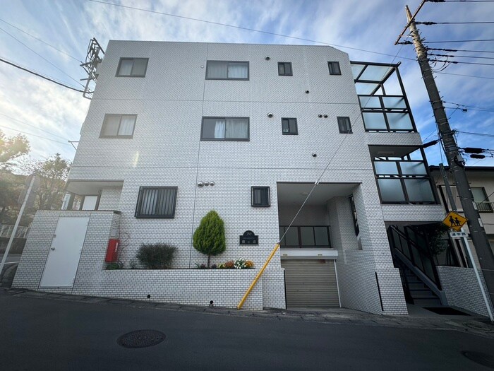 ファーストクラス鶴ケ峰(303)の物件外観写真