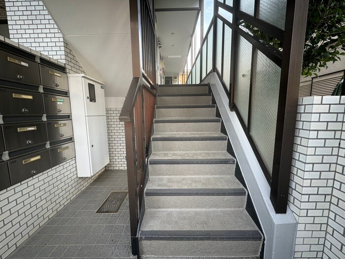 ファーストクラス鶴ケ峰(303)の物件外観写真