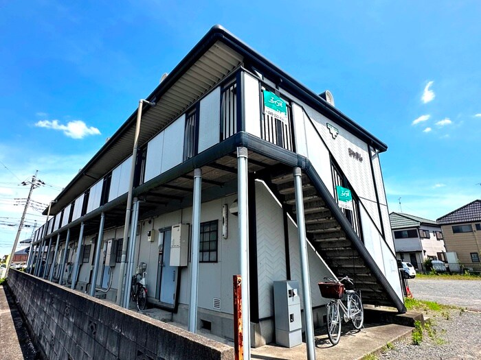 シャルムの物件外観写真