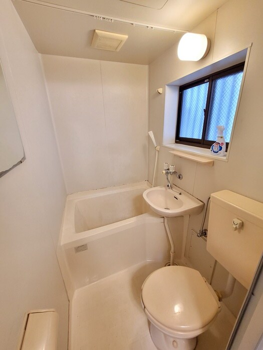 ヴェルメゾンひばりヶ丘の物件内観写真