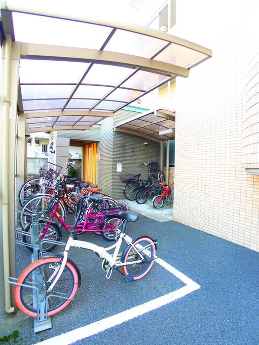 サニープレイスの物件外観写真