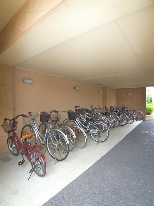 ウィッシュ・スクエア・イーストの物件外観写真