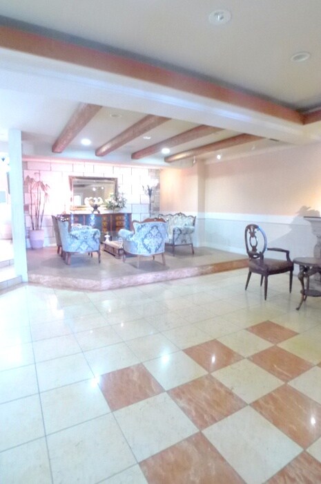 ウィッシュ・スクエア・イーストの物件外観写真