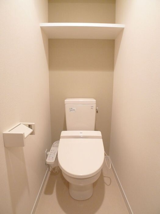 ウィッシュ・スクエア・イーストの物件内観写真