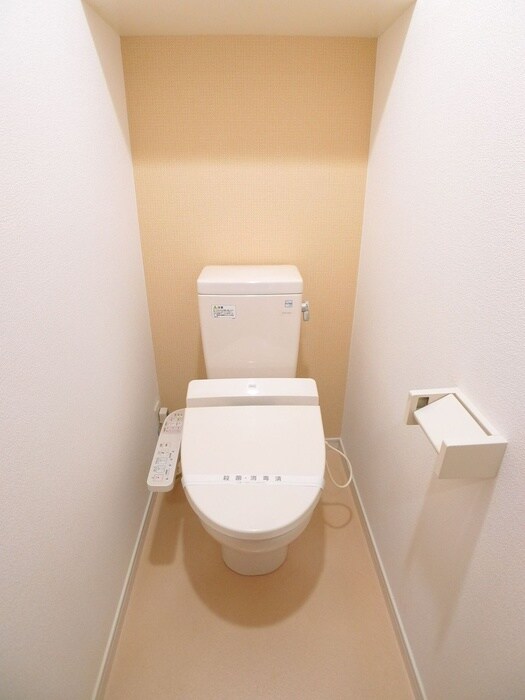 ウィッシュ・スクエア・イーストの物件内観写真