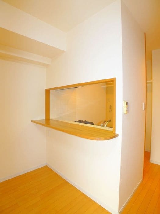 ウィッシュ・スクエア・イーストの物件内観写真