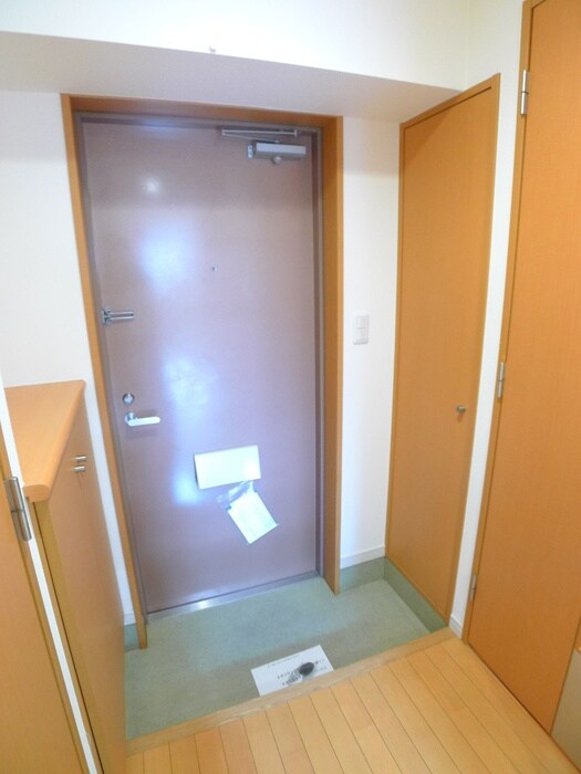 ウィッシュ・スクエア・イーストの物件内観写真