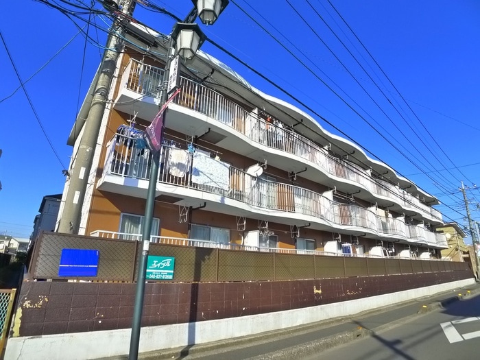 ヤマダマンションの物件外観写真