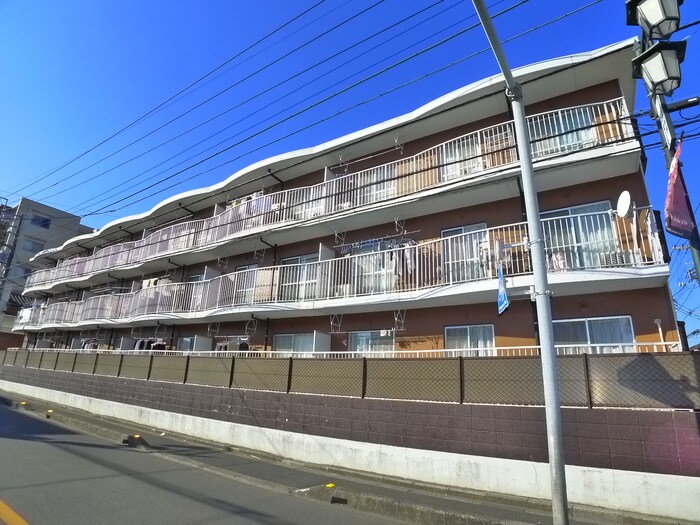 ヤマダマンションの物件外観写真