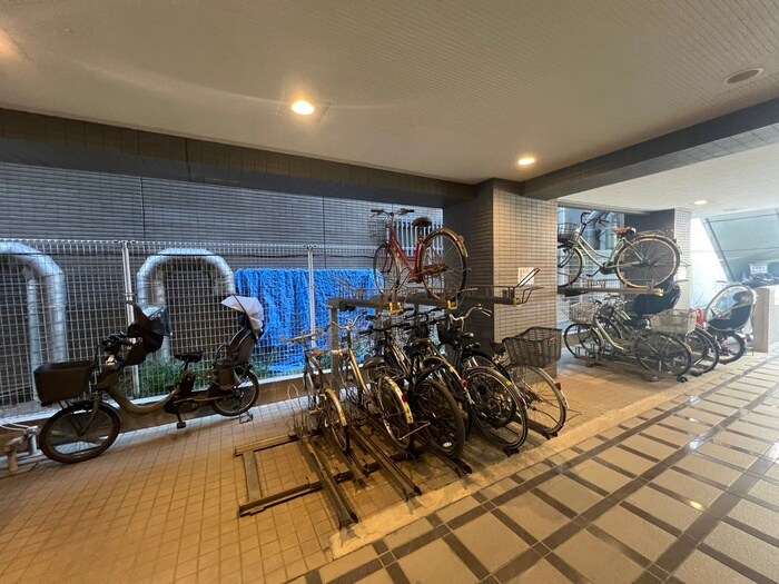 ｱｰﾙｳﾞｪｰﾙ三鷹中央通り(302)の物件外観写真