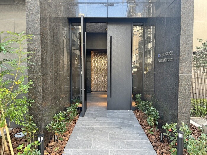 S-RESIDENCE両国sereaの物件外観写真