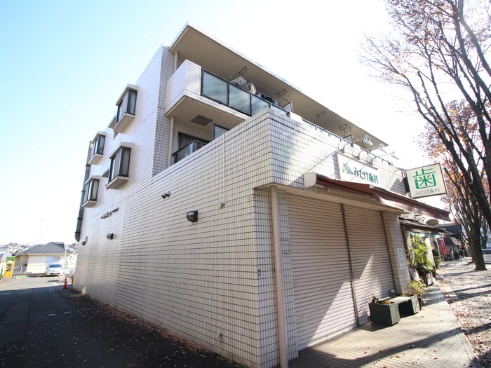 ファミ－ルもえぎ野の物件外観写真