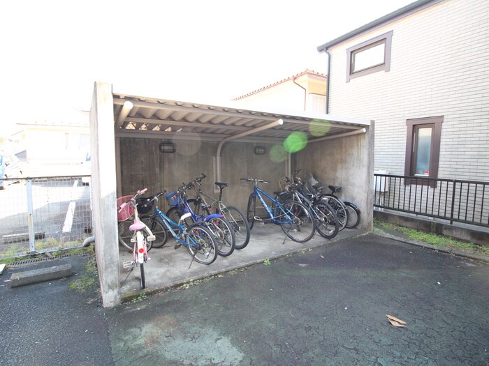 ファミ－ルもえぎ野の物件外観写真