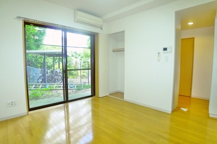 ロイヤル・クレストの物件内観写真