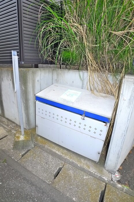 ロイヤル・クレストの物件外観写真