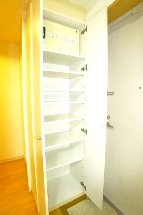 ロイヤル・クレストの物件内観写真