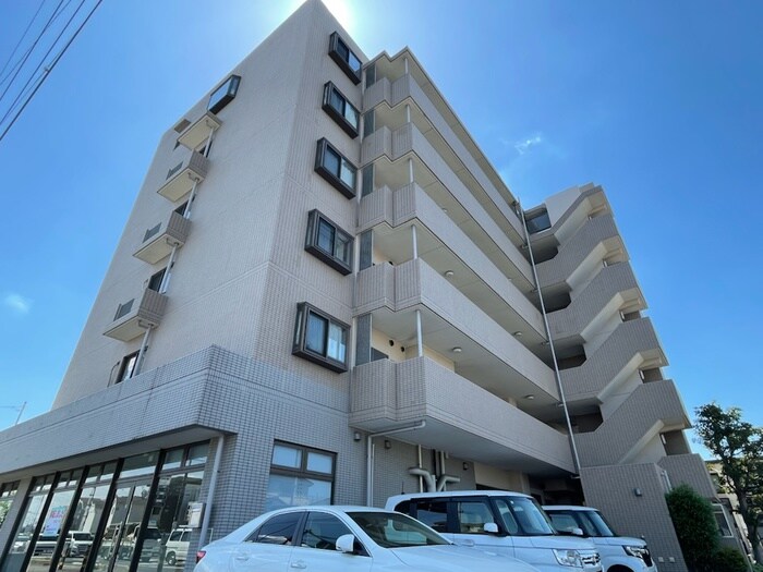 グラントゥ－ルスの物件外観写真