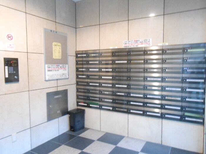 メゾンドシャングリラの物件外観写真