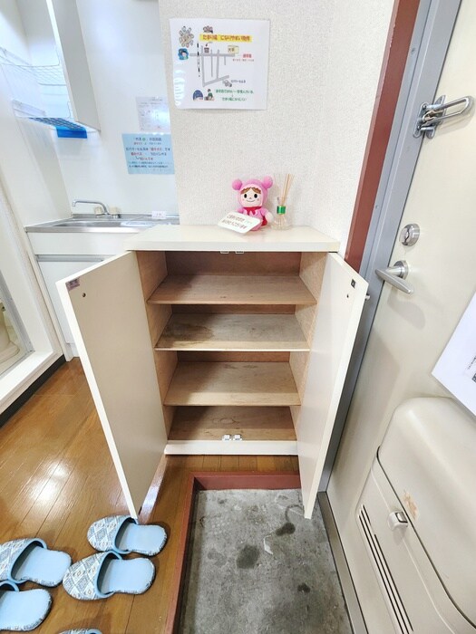 ビバリ－ヒルズＡの物件内観写真