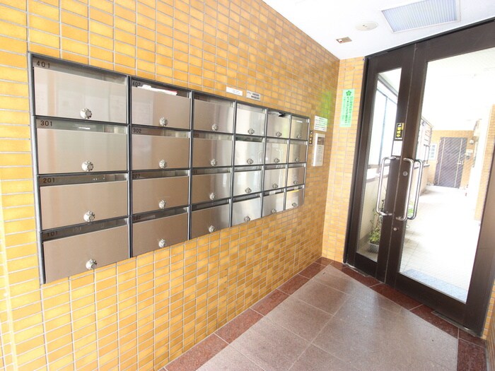 ドミ－ル板橋本町の物件外観写真