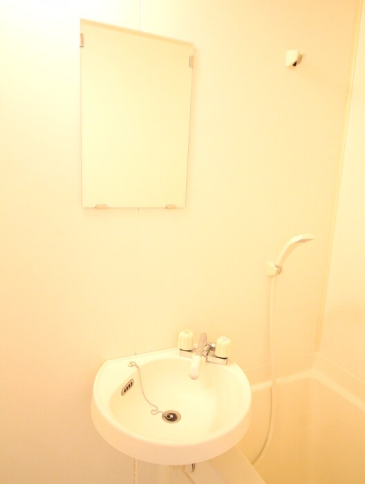 ビバリ－ヒルズＣの物件内観写真