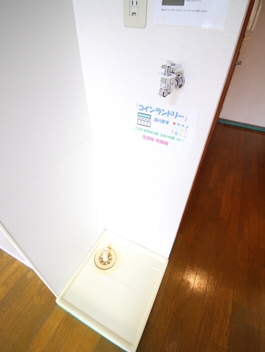 ビバリ－ヒルズＣの物件内観写真