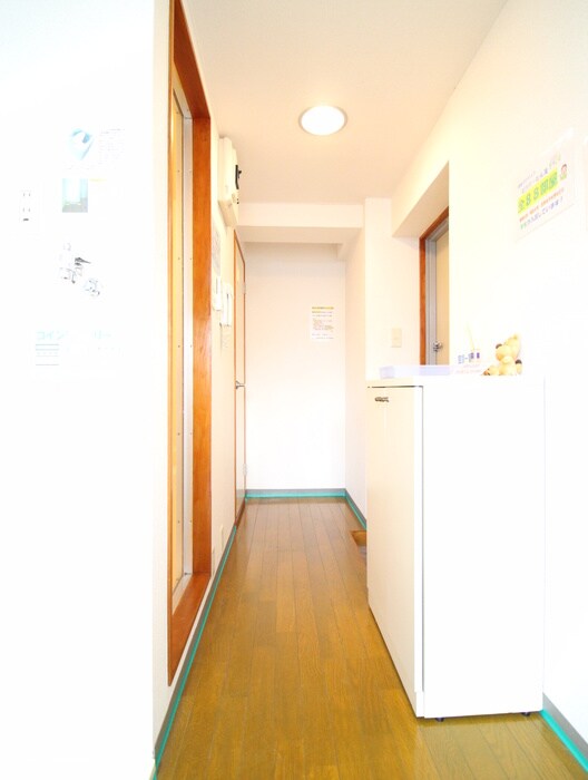 ビバリ－ヒルズＣの物件内観写真