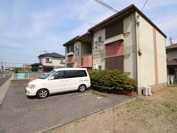 ハイツ石塚の物件外観写真