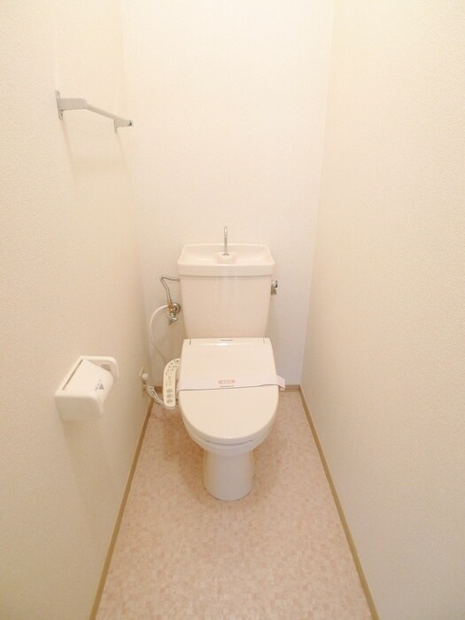 ファミーユ高砂の物件内観写真