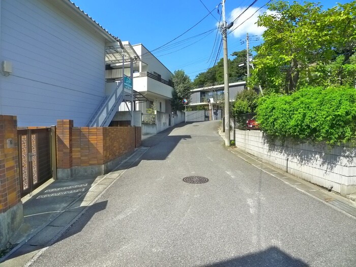 メゾン岩瀬の物件外観写真