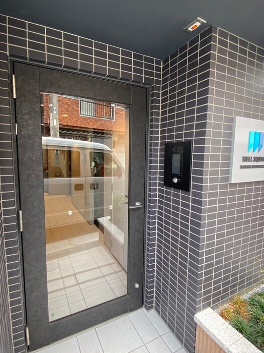 ウェルスクエア西新宿五丁目の物件外観写真