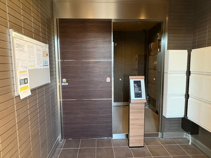 Ｃｈｌｏｒｉｓの物件外観写真