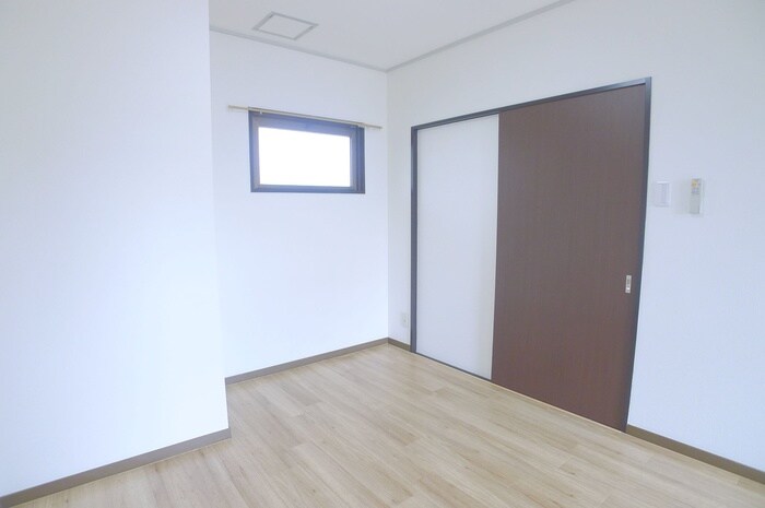 アーク春雨橋Ｂ棟の物件内観写真