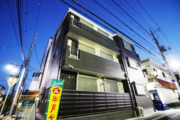 Best Stage LYNX草加の物件外観写真