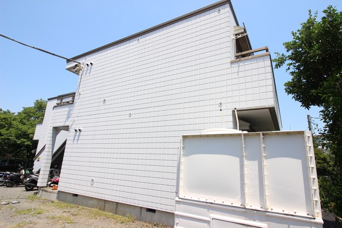 メ－ル南成瀬の物件外観写真