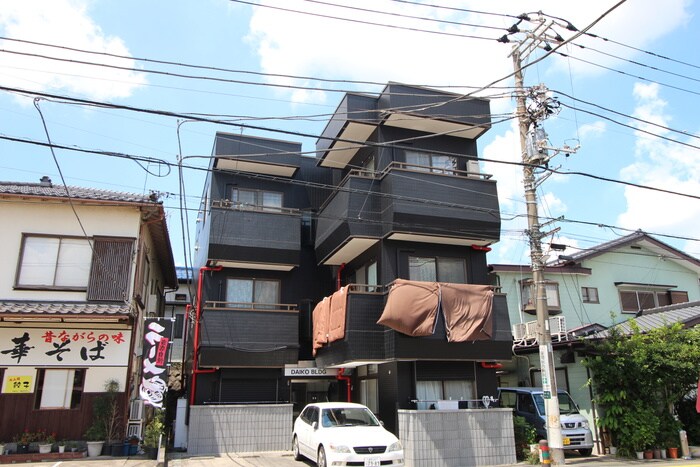 ダイコービルの物件外観写真